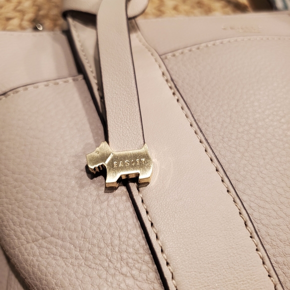 RADLEY London Light Beige/Grey Leather Bag - Picture 2 of 11
